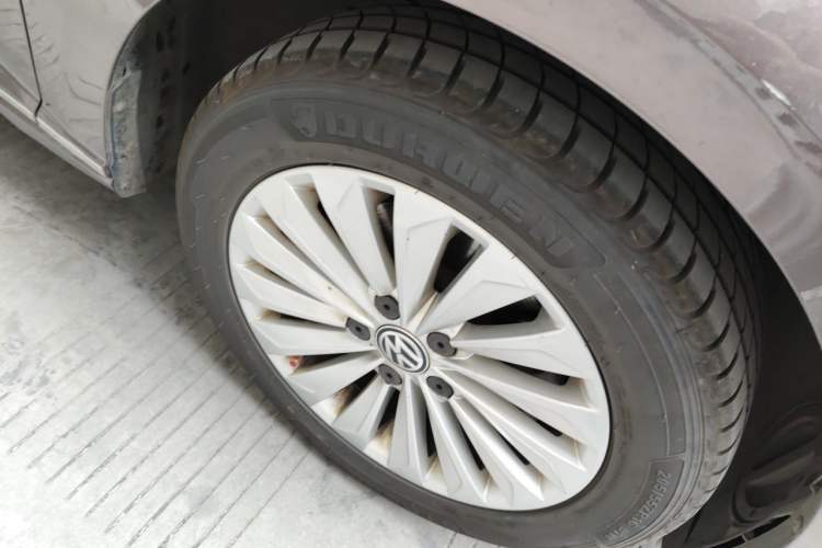 Used Volkswagen Lavida 2018 280TSI DSG Comfort Edition China V Standard Right Front Wheel Hub