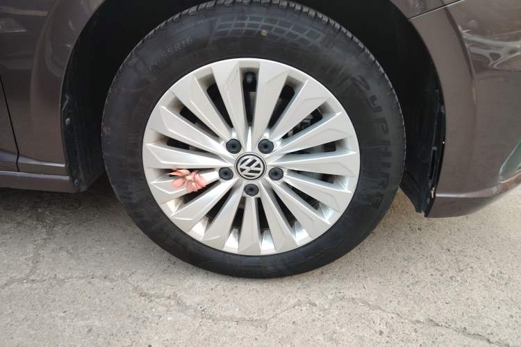 Used Volkswagen Lavida 2018 280TSI DSG Comfort Edition China V Standard Right Front Wheel Hub