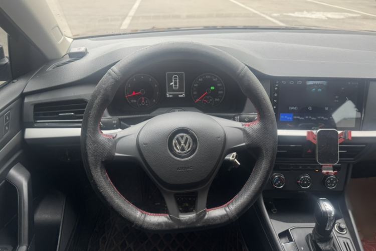 Used Volkswagen Lavida 2018 1.5L Automatic Fashion Edition China V Standard Steering Wheel
