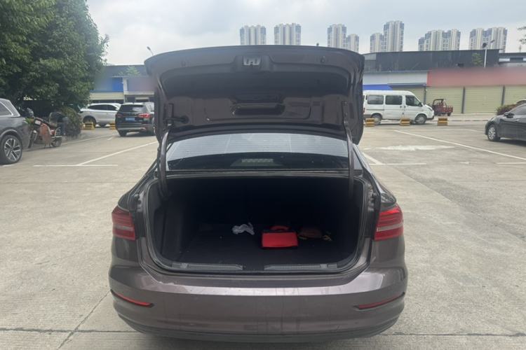Used Volkswagen Lavida 2018 1.5L Automatic Fashion Edition China V Standard Trunk