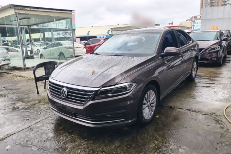Volkswagen Lavida 2018 1.5L Automatic Comfort Edition China V Standard usata Guazi used car, China used car export, Used car for sale, Used cars, Cheapest cars for sale