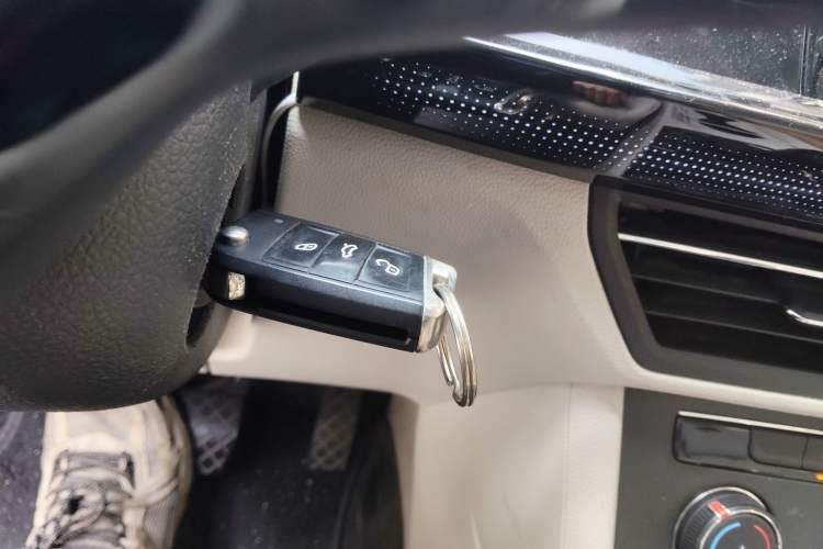 Used Volkswagen Lavida 2018 1.5L Automatic Comfort Edition China V Standard Vehicle Key