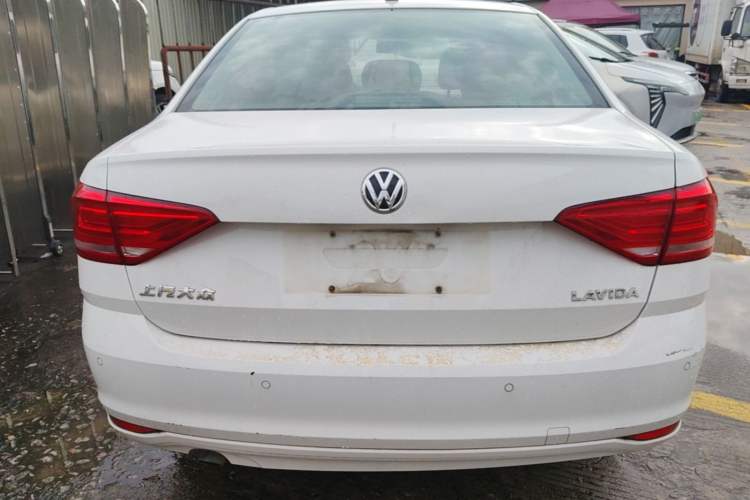 Used Volkswagen Lavida 2018 Classic 1.5L Automatic Fashion Edition China VI Standard Rear
