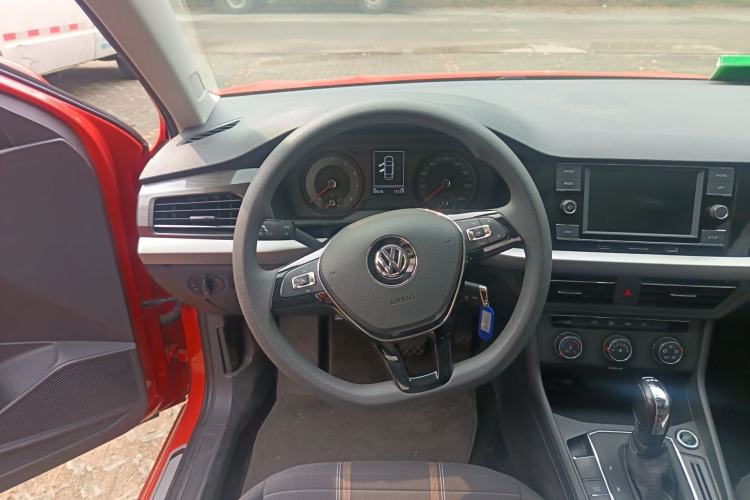 Used Volkswagen Lavida 2018 Hatchback 280TSI DSG Comfort Edition China V Standard Steering Wheel