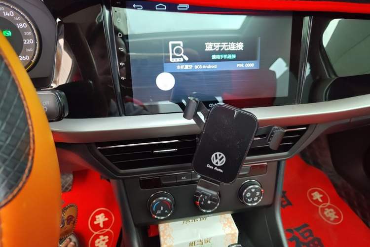 Used Volkswagen Lavida 2018 1.5L Automatic Comfort Edition China V Standard Audio And AC Panel