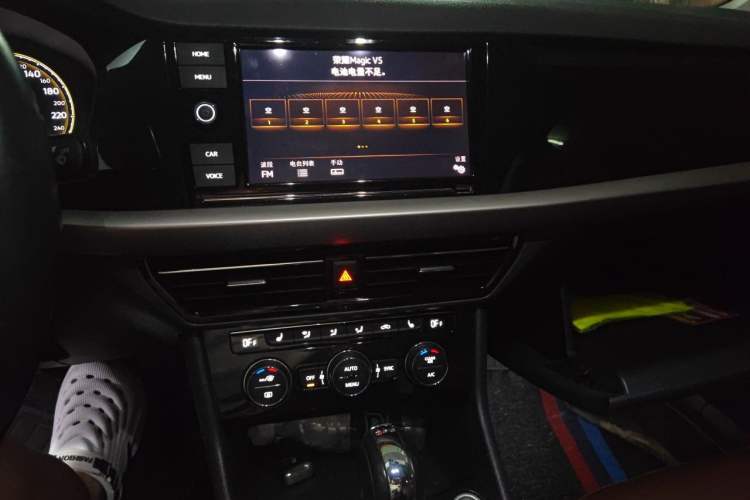 Used Volkswagen Lavida 2018 280TSI DSG Luxury Edition China V Standard Audio And AC Panel