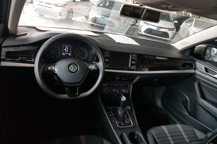 Used Volkswagen Lavida 2018 280TSI DSG Comfort Edition China V Standard Center Console