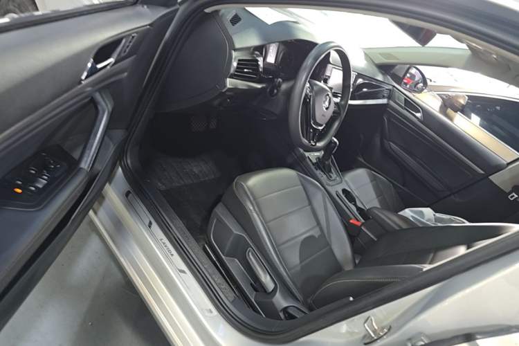 Used Volkswagen Lavida 2018 1.5L Automatic Comfort Edition China V Standard Driver Seat