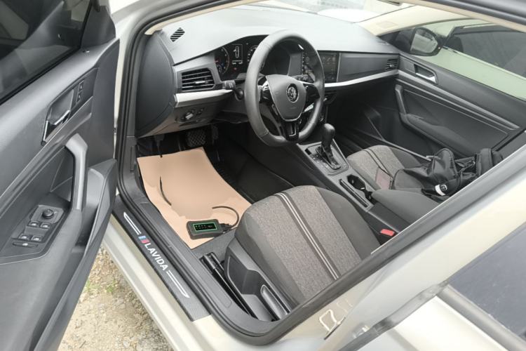 Used Volkswagen Lavida 2018 1.5L Automatic Fashion Edition China V Standard Driver Seat