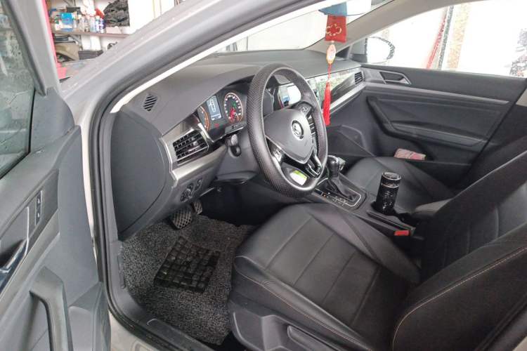 Used Volkswagen Lavida 2018 1.5L Automatic Comfort Edition China V Standard Driver Seat