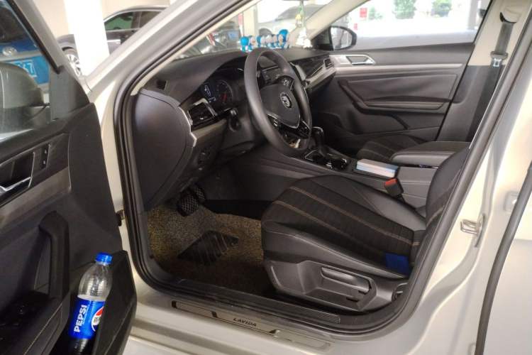 Used Volkswagen Lavida 2018 280TSI DSG Comfort Edition China V Standard Driver Seat