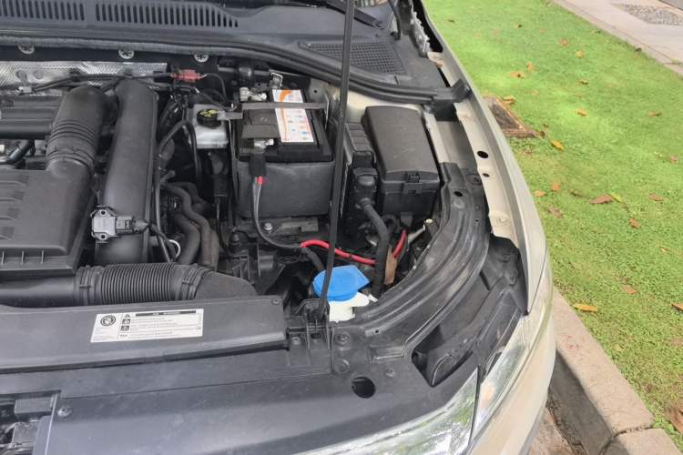 Used Volkswagen Lavida 2018 280TSI DSG Comfort Edition China V Standard Engine Bay Left