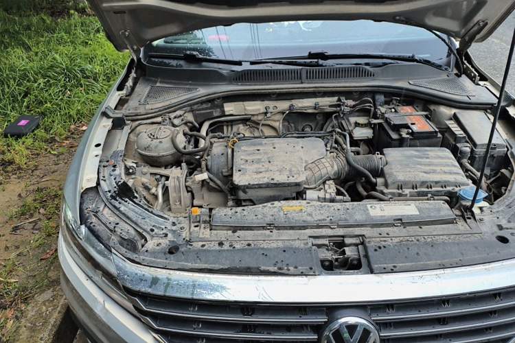 Used Volkswagen Lavida 2018 1.5L Manual Comfort Edition China V Standard Engine Bay Right