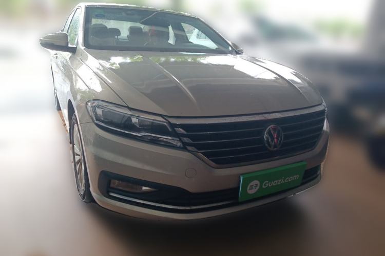 Used Volkswagen Lavida 2018 1.5L Automatic Comfort Edition China V Standard Front Right 45 Deg