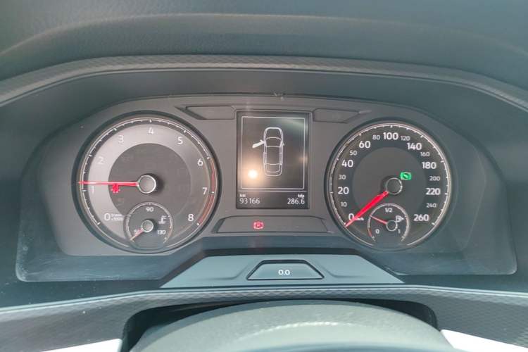 Used Volkswagen Lavida 2018 1.5L Automatic Fashion Edition China V Standard Instrument Cluster