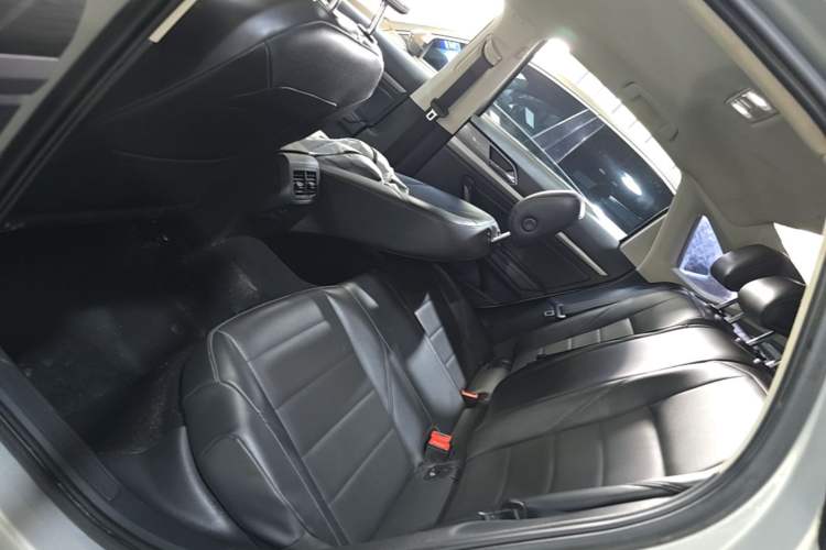 Used Volkswagen Lavida 2018 1.5L Automatic Comfort Edition China V Standard Left Rear Seat