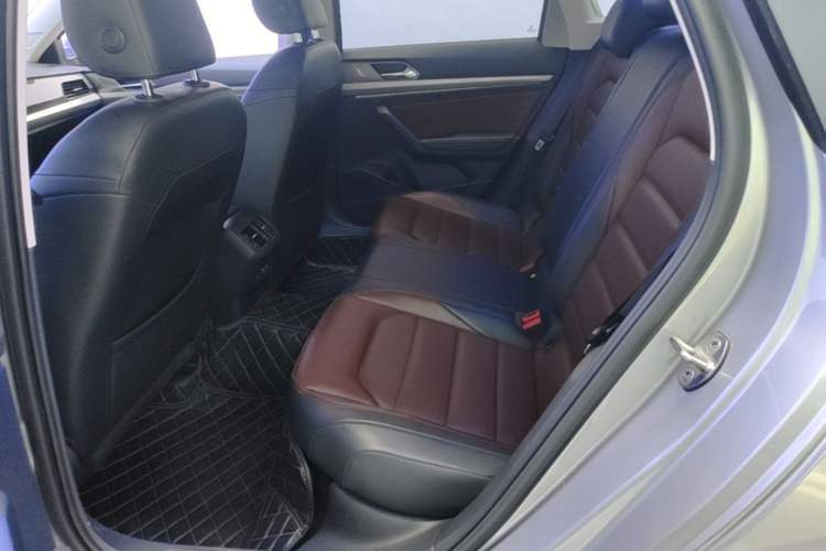 Used Volkswagen Lavida 2018 280TSI DSG Comfort Edition China V Standard Left Rear Seat