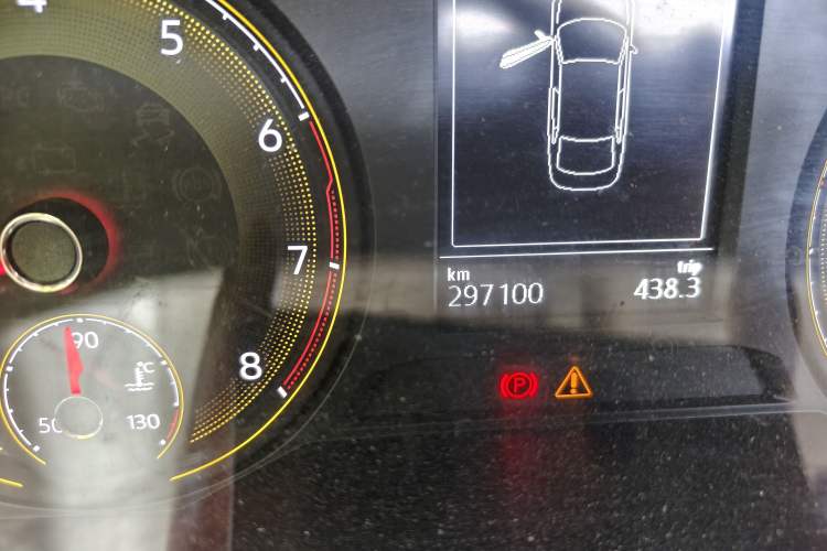 Used Volkswagen Lavida 2018 1.5L Automatic Comfort Edition China V Standard Odometer Close Up