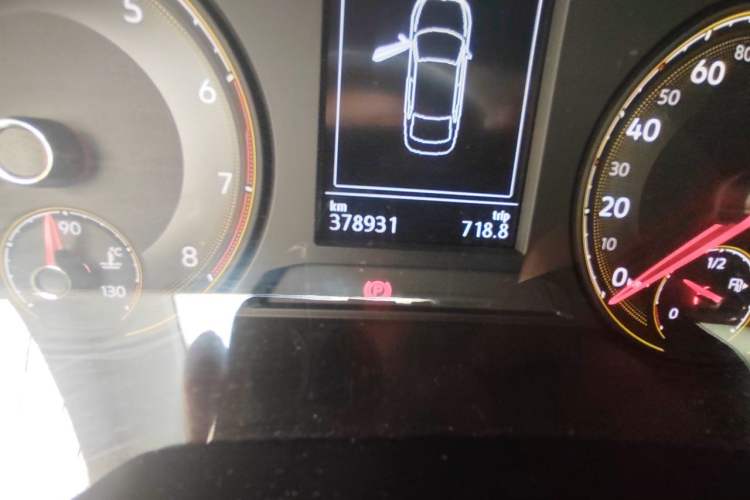 Used Volkswagen Lavida 2018 1.5L Automatic Fashion Edition China V Standard Odometer Close Up