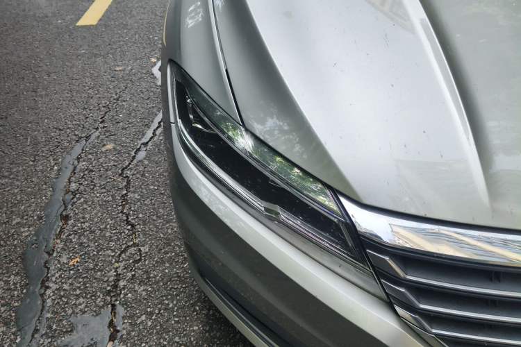 Used Volkswagen Lavida 2018 1.5L Automatic Comfort Edition China V Standard Right Front Headlight