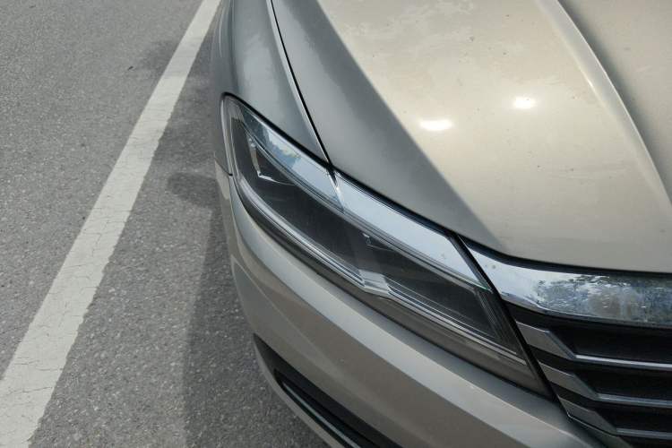 Used Volkswagen Lavida 2018 1.5L Automatic Comfort Edition China V Standard Right Front Headlight