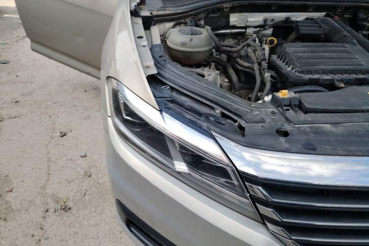 Used Volkswagen Lavida 2018 280TSI DSG Comfort Edition China V Standard Right Front Headlight