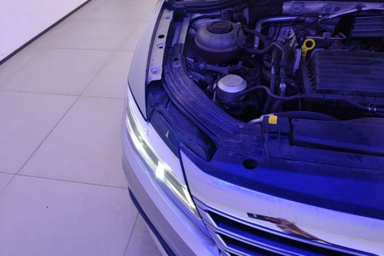 Used Volkswagen Lavida 2018 280TSI DSG Comfort Edition China V Standard Right Front Headlight