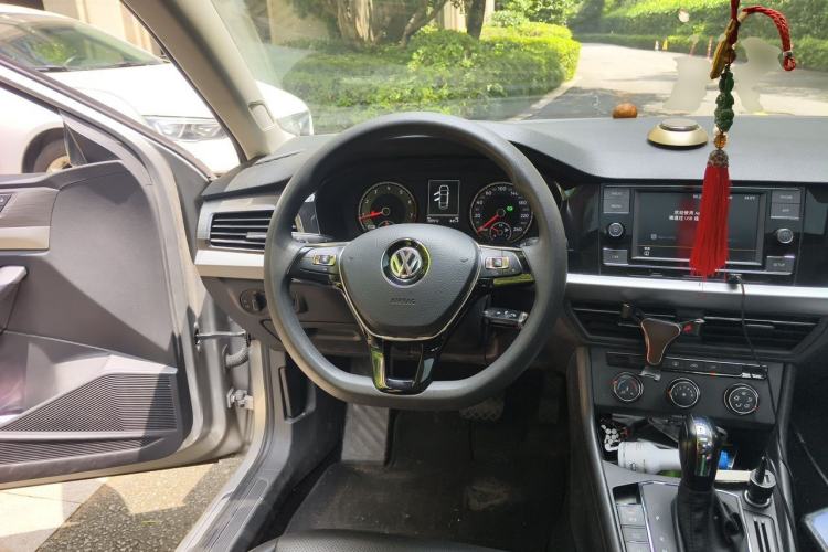 Used Volkswagen Lavida 2018 1.5L Automatic Comfort Edition China V Standard Steering Wheel