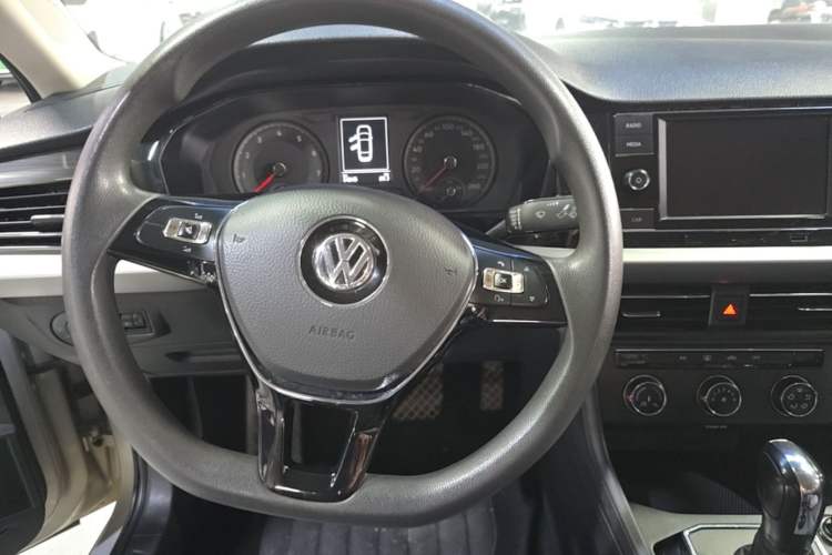 Used Volkswagen Lavida 2018 1.5L Automatic Comfort Edition China V Standard Steering Wheel
