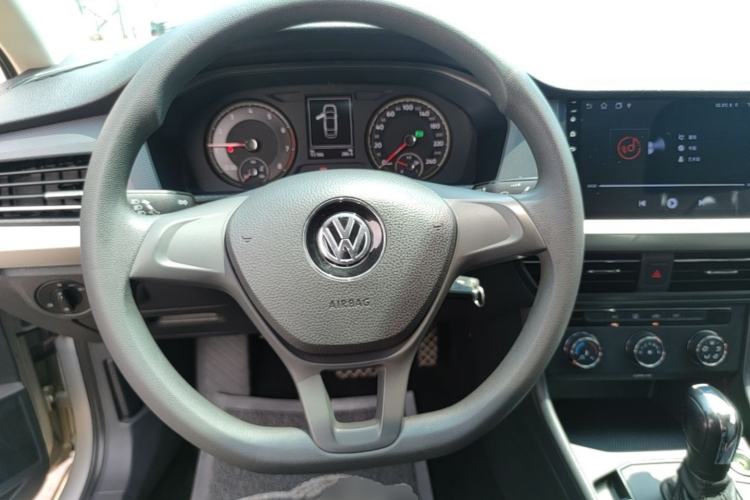 Used Volkswagen Lavida 2018 1.5L Automatic Fashion Edition China V Standard Steering Wheel