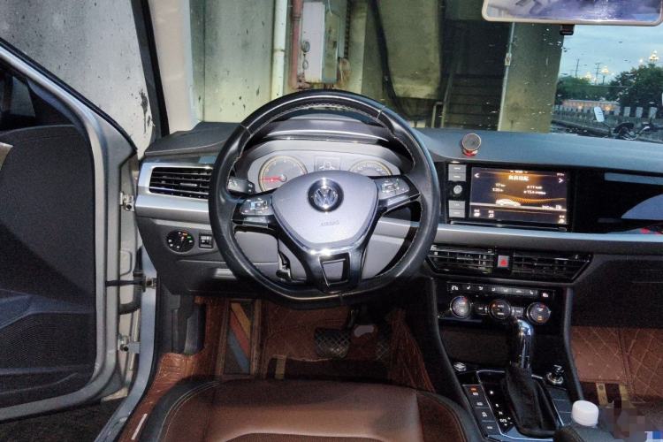 Used Volkswagen Lavida 2018 280TSI DSG Luxury Edition China V Standard Steering Wheel