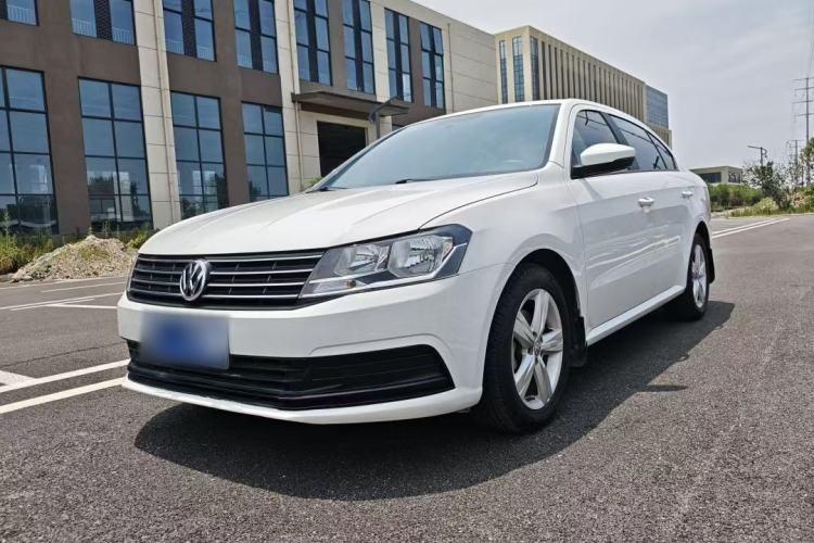 Used Volkswagen Lavida 2018 Classic 1.5L Automatic Fashion Edition China VI Standard Guazi used car, China used car export, Used car for sale, Used cars, Cheapest cars for sale
