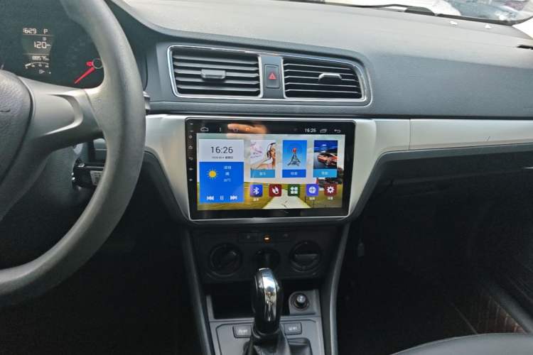 Used Volkswagen Lavida 2018 Classic 1.5L Automatic Fashion Edition China VI Standard Audio And AC Panel