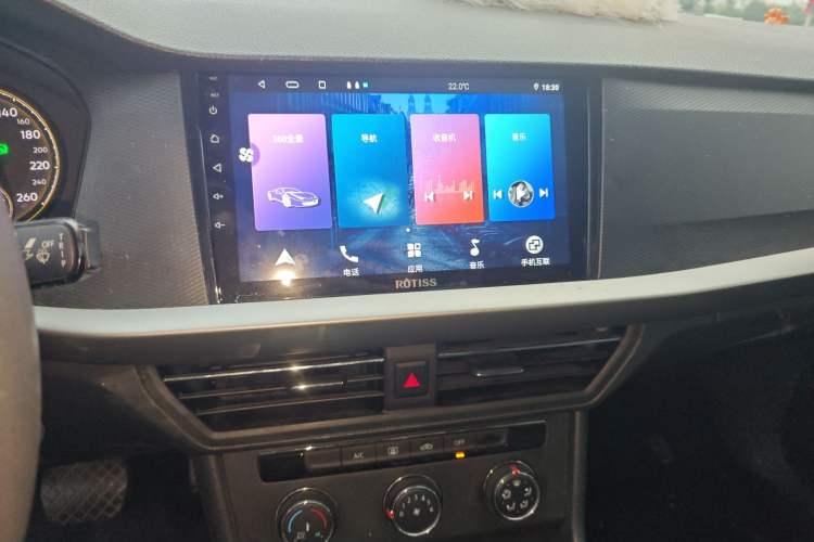 Used Volkswagen Lavida 2018 1.5L Automatic Fashion Edition China V Standard Audio And AC Panel