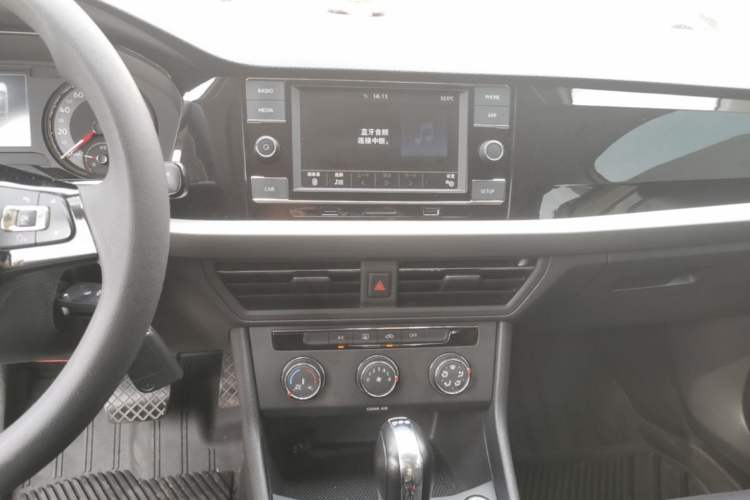 Used Volkswagen Lavida 2018 280TSI DSG Comfort Edition China V Standard Audio And AC Panel