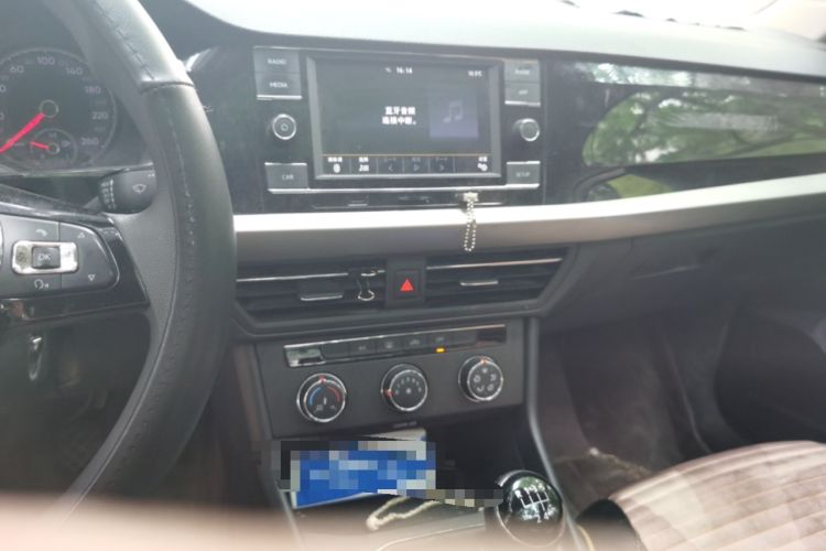 Used Volkswagen Lavida 2018 1.5L Manual Comfort Edition China V Standard Audio And AC Panel