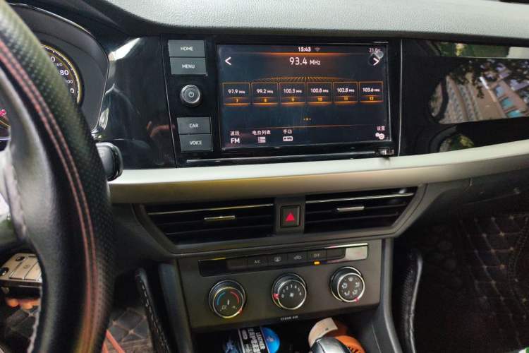 Used Volkswagen Lavida 2018 Hatchback 200TSI DSG Comfort Edition China V Standard Audio And AC Panel
