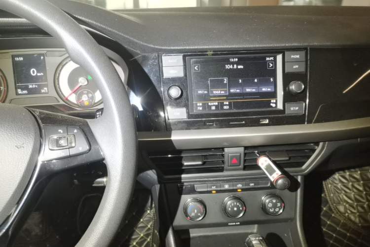 Used Volkswagen Lavida 2018 Hatchback 280TSI DSG Comfort Edition China V Standard Audio And AC Panel