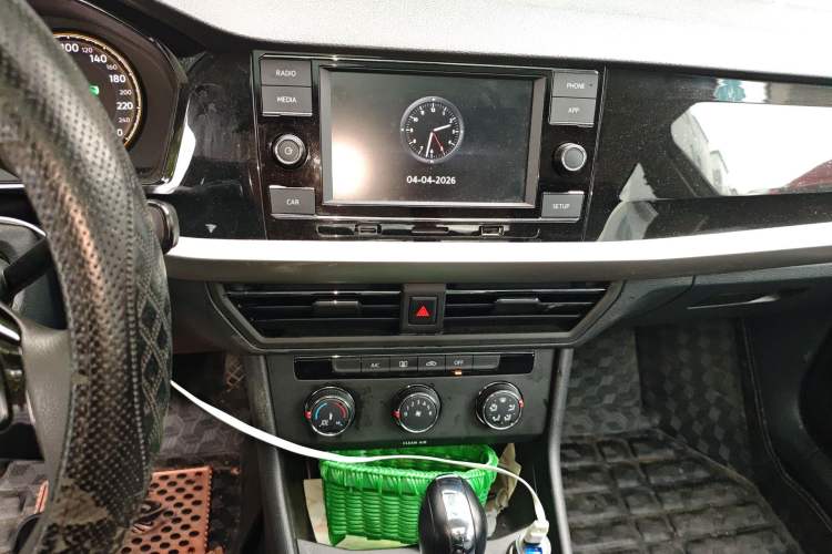 Used Volkswagen Lavida 2018 1.5L Automatic Comfort Edition China V Standard Audio And AC Panel