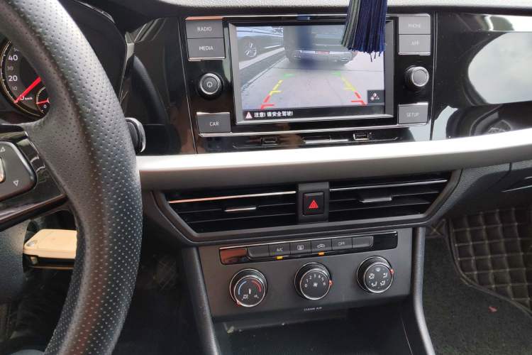 Used Volkswagen Lavida 2018 280TSI DSG Comfort Edition China V Standard Audio And AC Panel