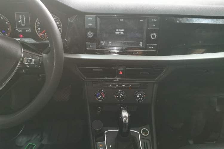 Used Volkswagen Lavida 2018 1.5L Automatic Comfort Edition China V Standard Audio And AC Panel