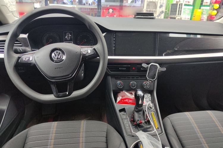 Used Volkswagen Lavida 2018 280TSI DSG Comfort Edition China V Standard Center Console