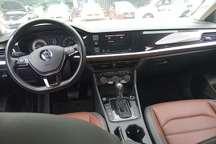 Used Volkswagen Lavida 2018 280TSI DSG Luxury Edition China V Standard Center Console
