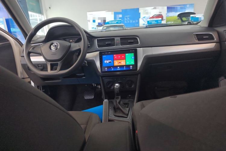 Used Volkswagen Lavida 2018 Classic 1.5L Automatic Fashion Edition China VI Standard Center Console