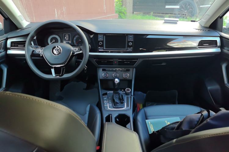 Used Volkswagen Lavida 2018 1.5L Automatic Comfort Edition China V Standard Center Console