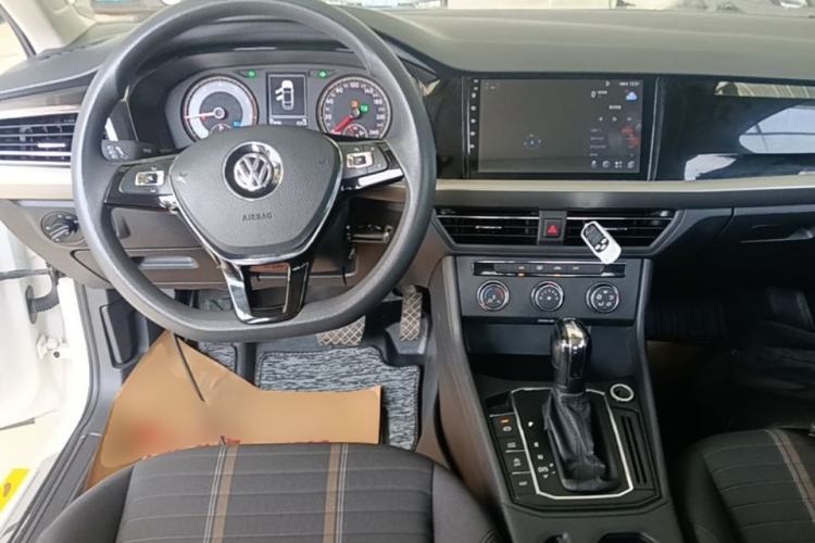 Used Volkswagen Lavida 2018 280TSI DSG Comfort Edition China V Standard Center Console