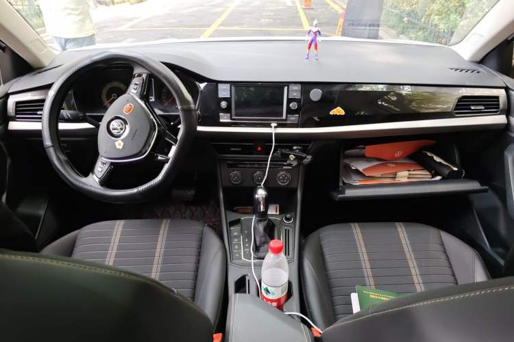 Used Volkswagen Lavida 2018 280TSI DSG Comfort Edition China V Standard Center Console