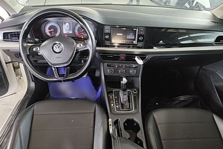 Used Volkswagen Lavida 2018 1.5L Automatic Comfort Edition China V Standard Center Console