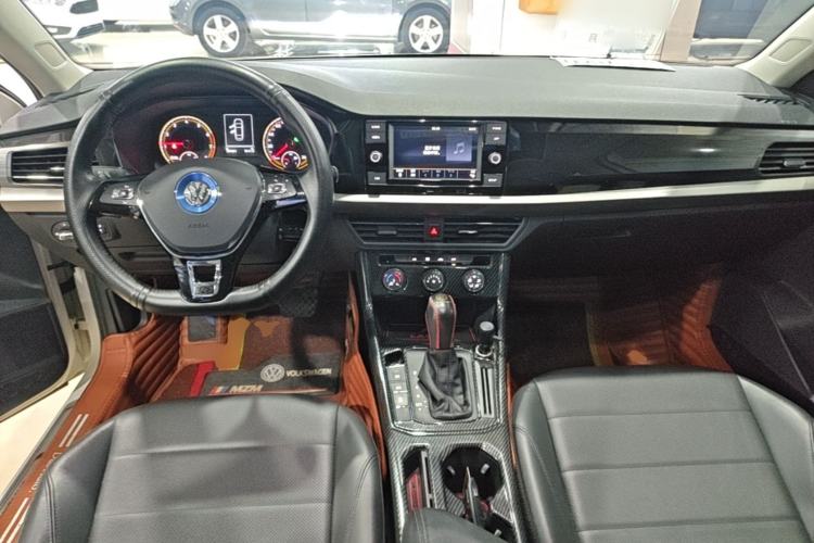 Used Volkswagen Lavida 2018 1.5L Automatic Comfort Edition China V Standard Center Console