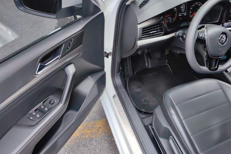 Used Volkswagen Lavida 2018 1.5L Automatic Comfort Edition China V Standard Driver Seat